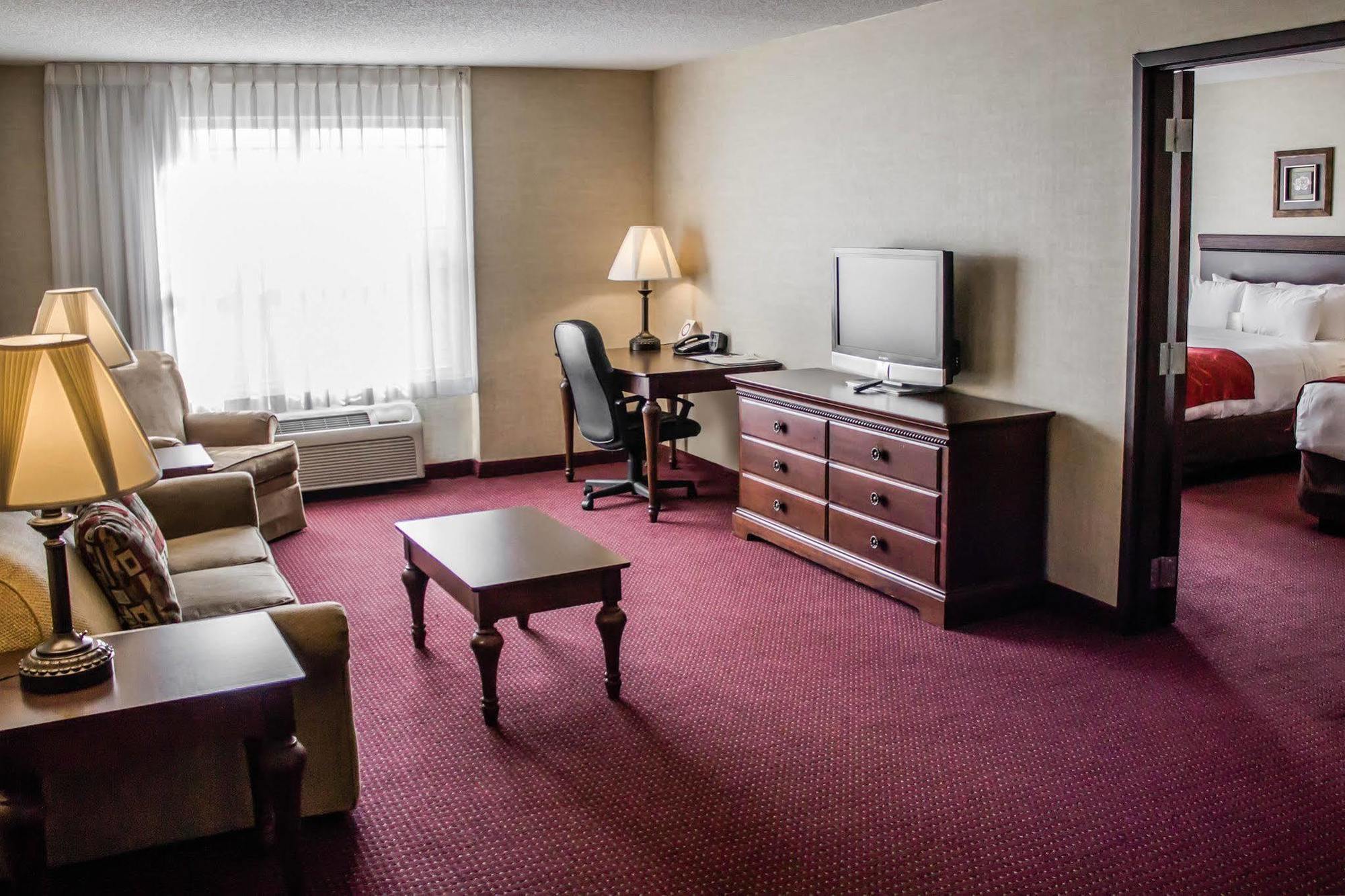 Comfort Suites Lake George - Queensbury Dış mekan fotoğraf