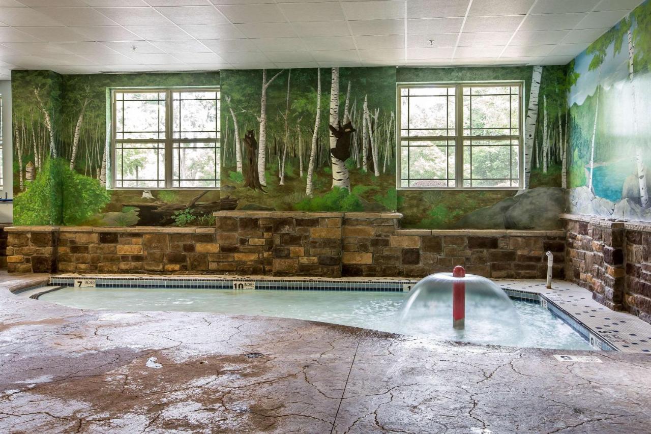 Comfort Suites Lake George - Queensbury Dış mekan fotoğraf